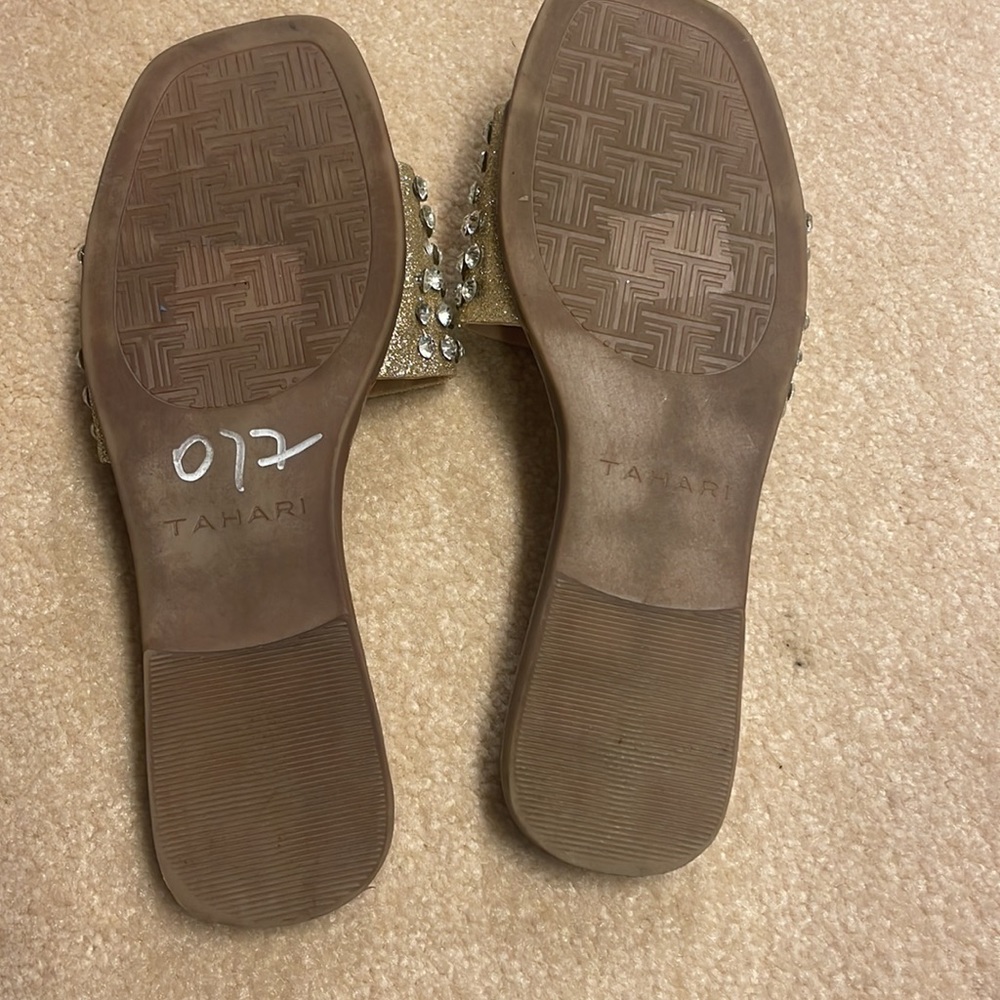 πHost Pick!π TAHARI Women Lindona Gemstone Slide Sandals with BOX - Picture 2 of 3
